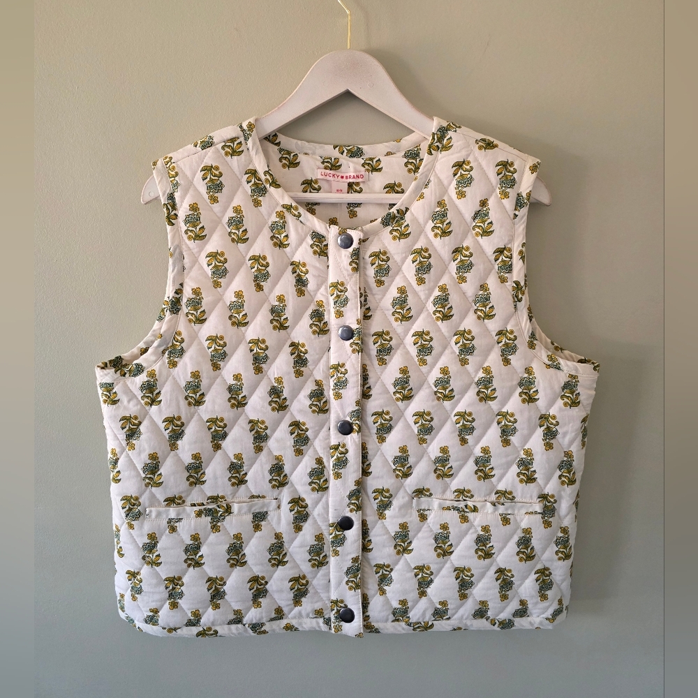 NWT Lucky Brand M Cottagecore Coastal Boho Botanical Quilted Button Snap Vest